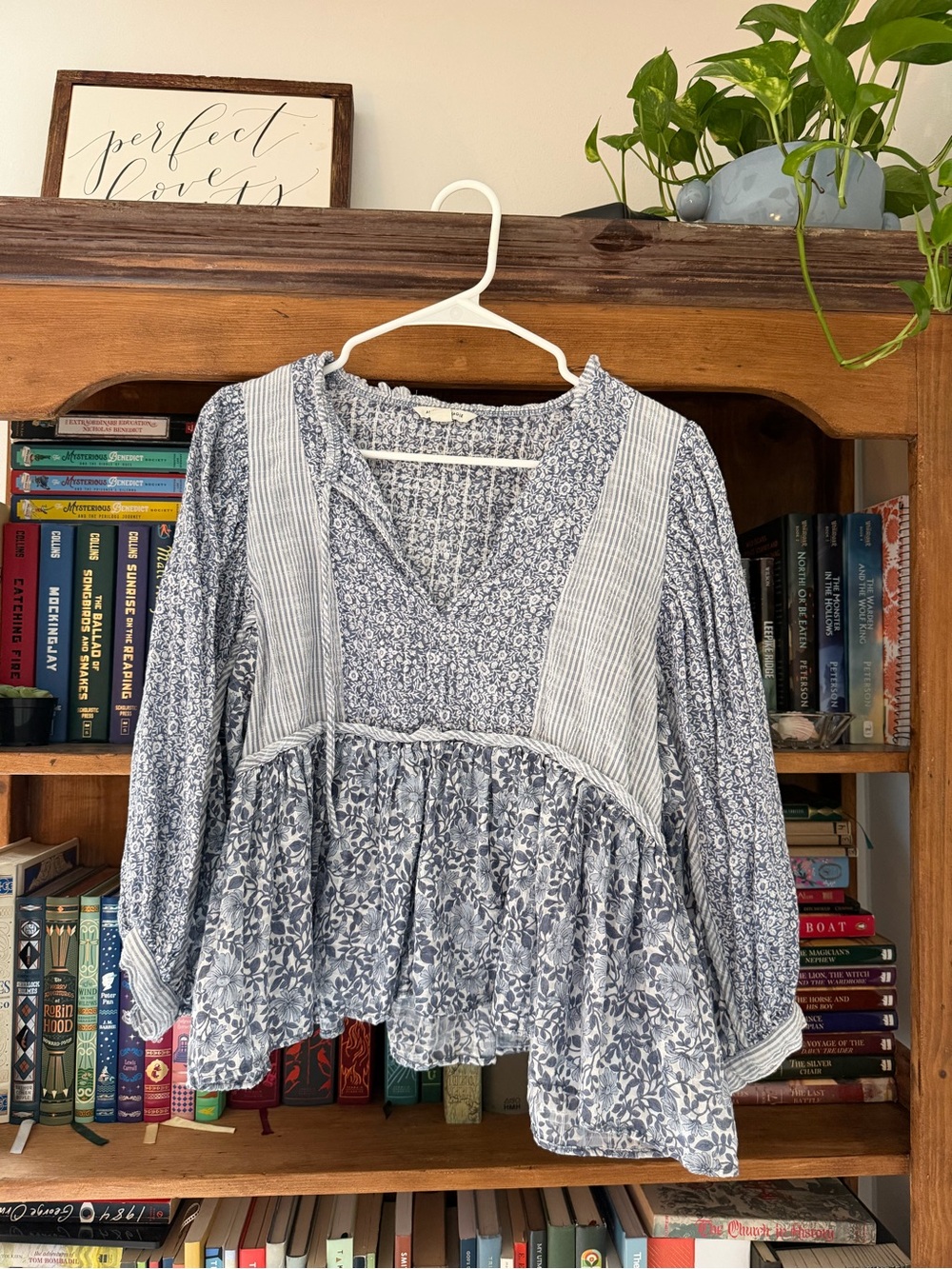 American Eagle Floral Blouse